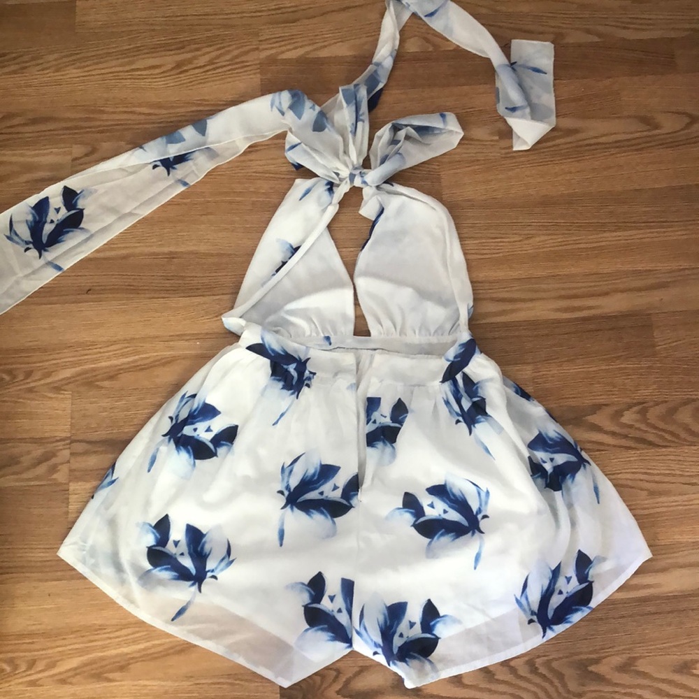 Romper - Picture 2 of 2